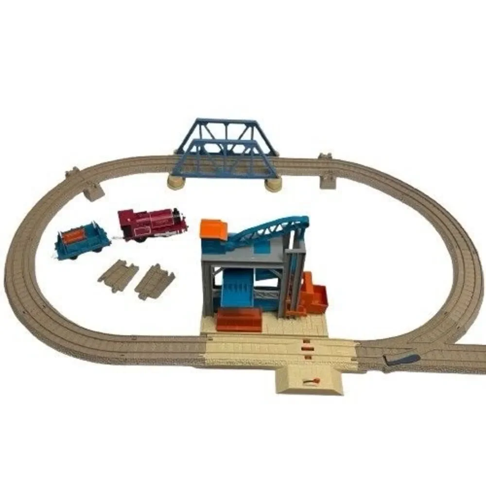 2006 Thomas & Friends Trackmaster Sodor Lumber Yard Motorized Engine Set